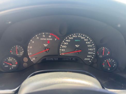 Used 2000 Chevrolet Corvette Coupe w/ Memory Pkg RWD image 22