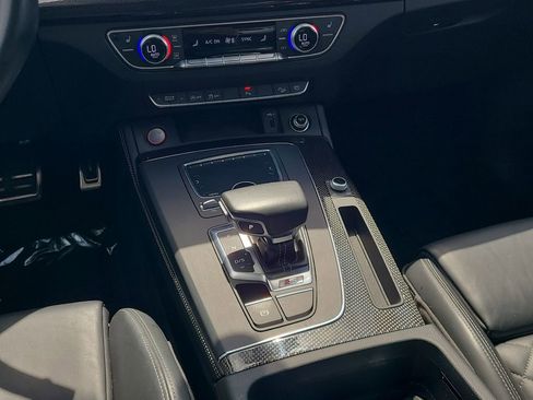 Used 2018 Audi SQ5 Prestige w/ Prestige Package image 21