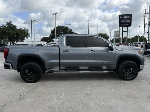 Used 2021 GMC Sierra 1500 SLT AWD/4WD image 3