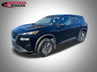 Used 2021 Nissan Rogue S video 3