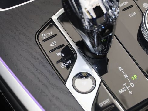 Used 2022 BMW X7 M50i image 33