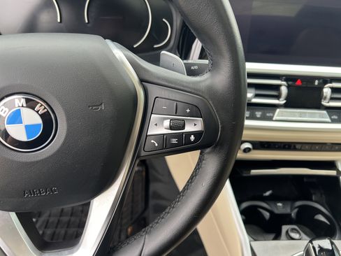 Used 2019 BMW 330i Sedan w/ Driving Assistance Package image 18