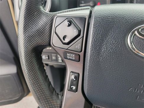 Used 2020 Toyota Tacoma TRD Off-Road image 25