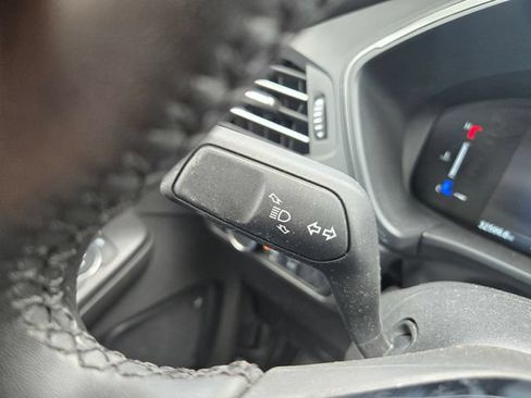 Certified 2023 Ford Escape Active AWD/4WD image 23