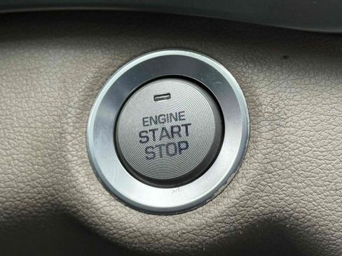 Used 2018 Hyundai Elantra Value Edition image 12