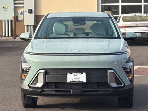 New 2026 Hyundai Kona SE image 3