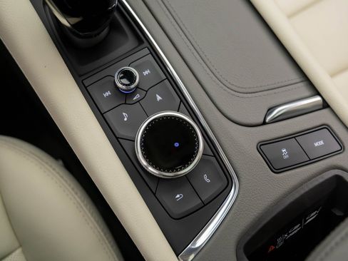 New 2025 Cadillac XT5 Premium Luxury image 22