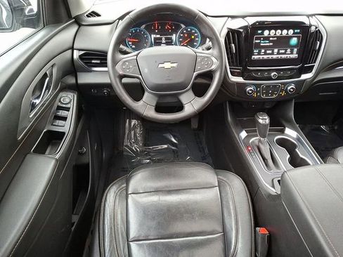 Used 2019 Chevrolet Traverse LT w/ LT Premium Package image 13