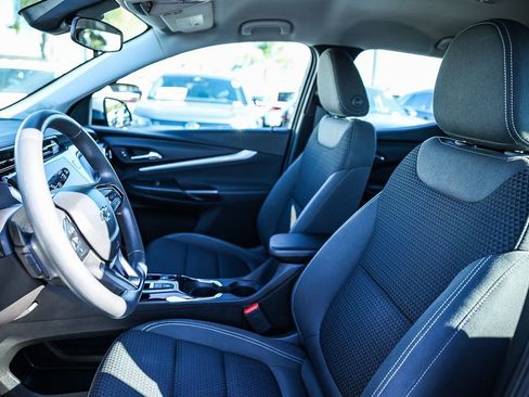 Used 2023 Chevrolet Bolt EUV LT w/ Driver Confidence Package image 27