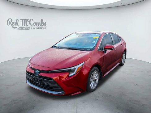 Used 2024 Toyota Corolla XLE image 1