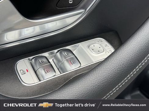 Used 2026 Mercedes-Benz GLS 580 4MATIC image 29