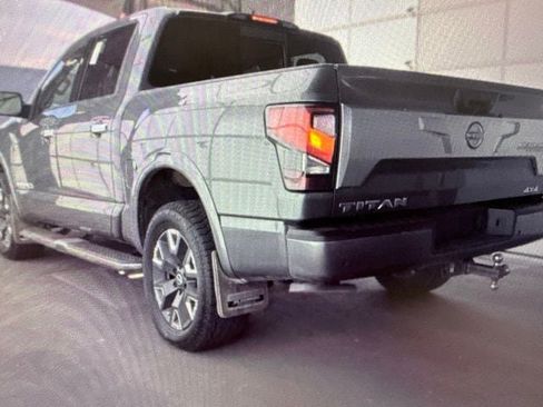 Used 2023 Nissan Titan Platinum Reserve w/ Moonroof Package AWD/4WD image 9