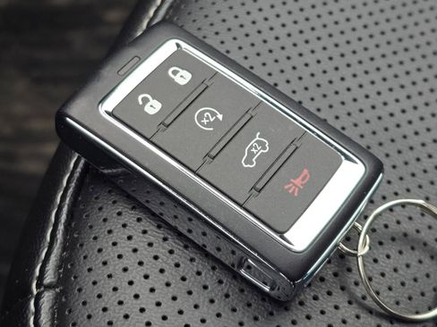 Used 2024 Jeep Grand Cherokee Limited 4xe w/ Luxury Tech Group II image 33