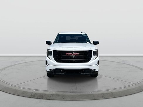 Used 2023 GMC Sierra 1500 Elevation AWD/4WD image 3