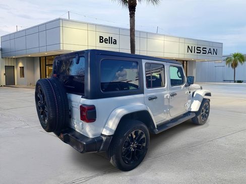 Used 2023 Jeep Wrangler Unlimited Sahara w/ Cold Weather Group image 3