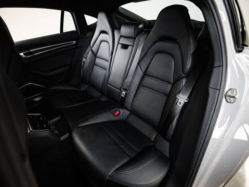 Certified 2022 Porsche Panamera 4 AWD/4WD image 24