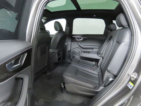 Used 2025 Audi Q7 3.0T Premium Plus w/ Premium Plus Package image 23