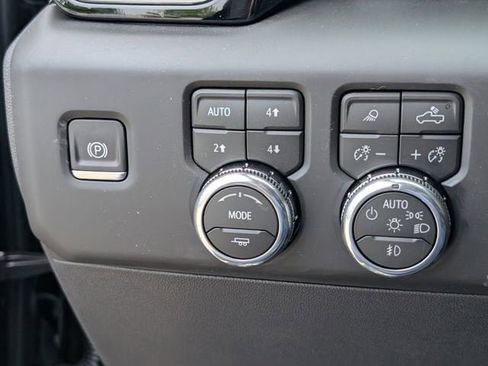 New 2026 GMC Sierra 1500 AT4X AWD/4WD image 17