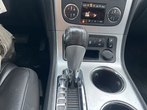 Used 2012 GMC Acadia SLT image 22