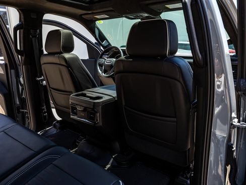 Used 2025 GMC Sierra 2500 AT4X AWD/4WD image 28