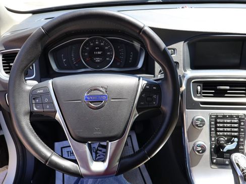 Used 2017 Volvo S60 T5 Dynamic FWD image 26