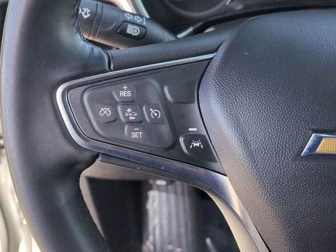 Used 2024 Chevrolet Equinox LT AWD/4WD image 12