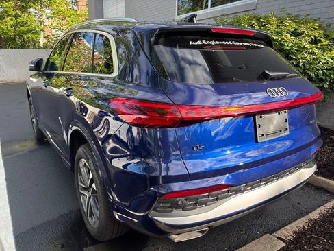 Used 2025 Audi Q5 Premium w/ Convenience Package AWD/4WD image 7