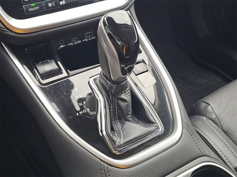Used 2023 Subaru Outback Touring image 36