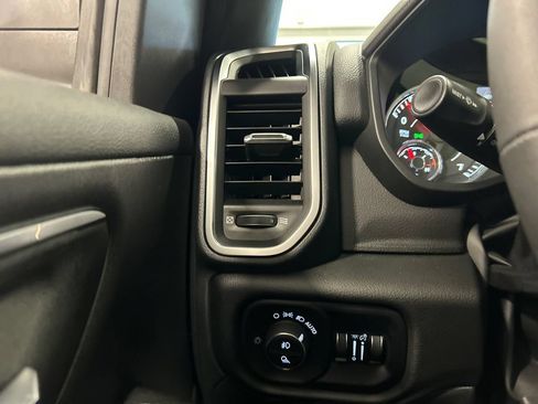 Used 2025 RAM 1500 Big Horn AWD/4WD image 19