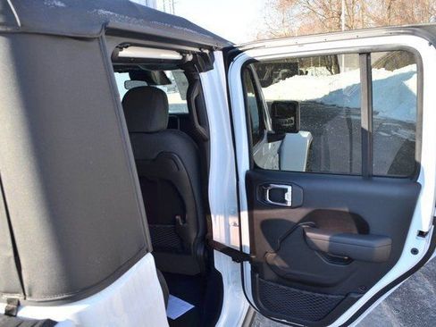 New 2026 Jeep Gladiator Rubicon image 30