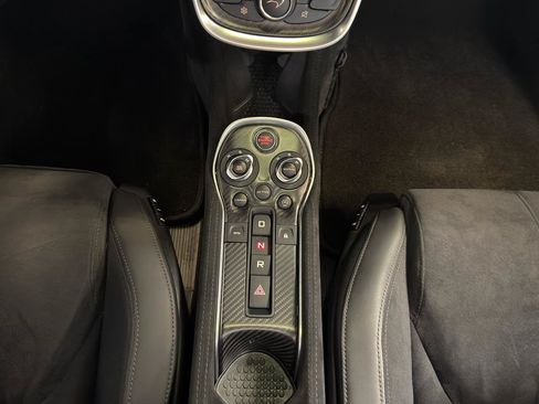 Used 2019 McLaren 600LT RWD image 38