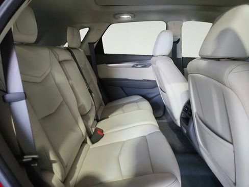 Used 2017 Cadillac XT5 Luxury FWD image 26