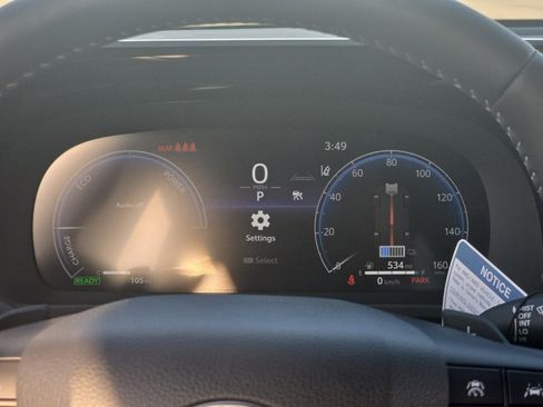 New 2025 Toyota Crown Signia image 24