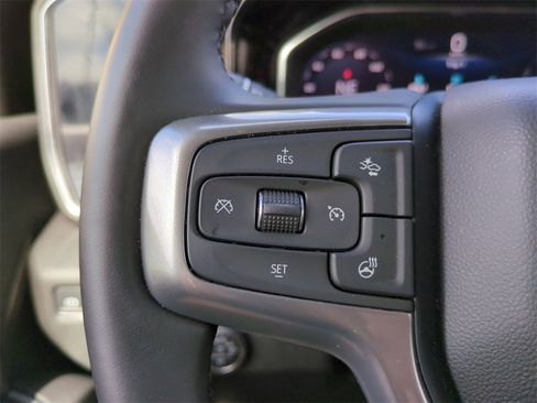 Used 2025 Chevrolet Silverado 2500 LT image 25