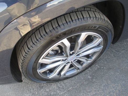 Used 2018 GMC Terrain Denali w/ Advanced Safety Package image 13