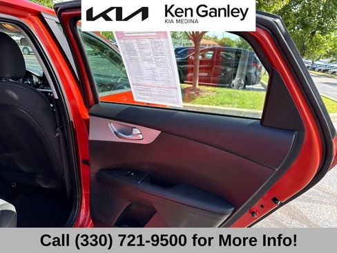 Certified 2024 Kia Forte LXS w/ LXS Technology Package FWD image 44