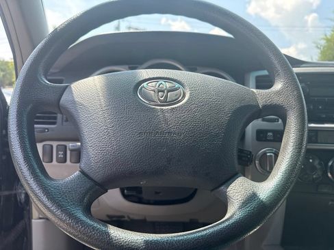 Used 2003 Toyota 4Runner SR5 AWD/4WD image 7