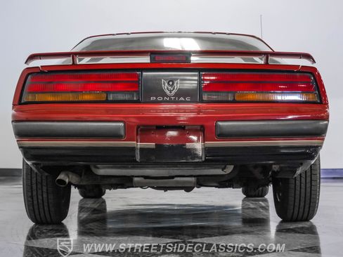 Used 1987 Pontiac Firebird Coupe image 29