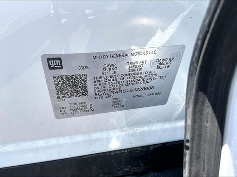 Used 2025 Buick Enclave Preferred FWD image 32