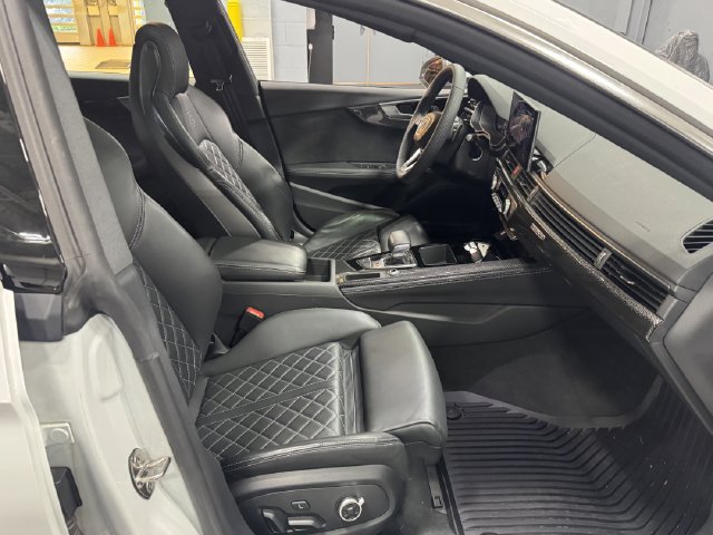 Certified 2024 Audi S5 Premium Plus w/ Premium Plus Package AWD/4WD image 31