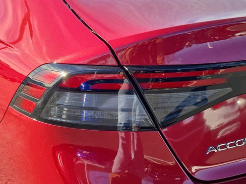 Used 2024 Honda Accord LX image 11