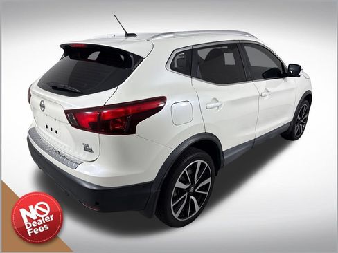 Used 2019 Nissan Rogue Sport FWD image 3