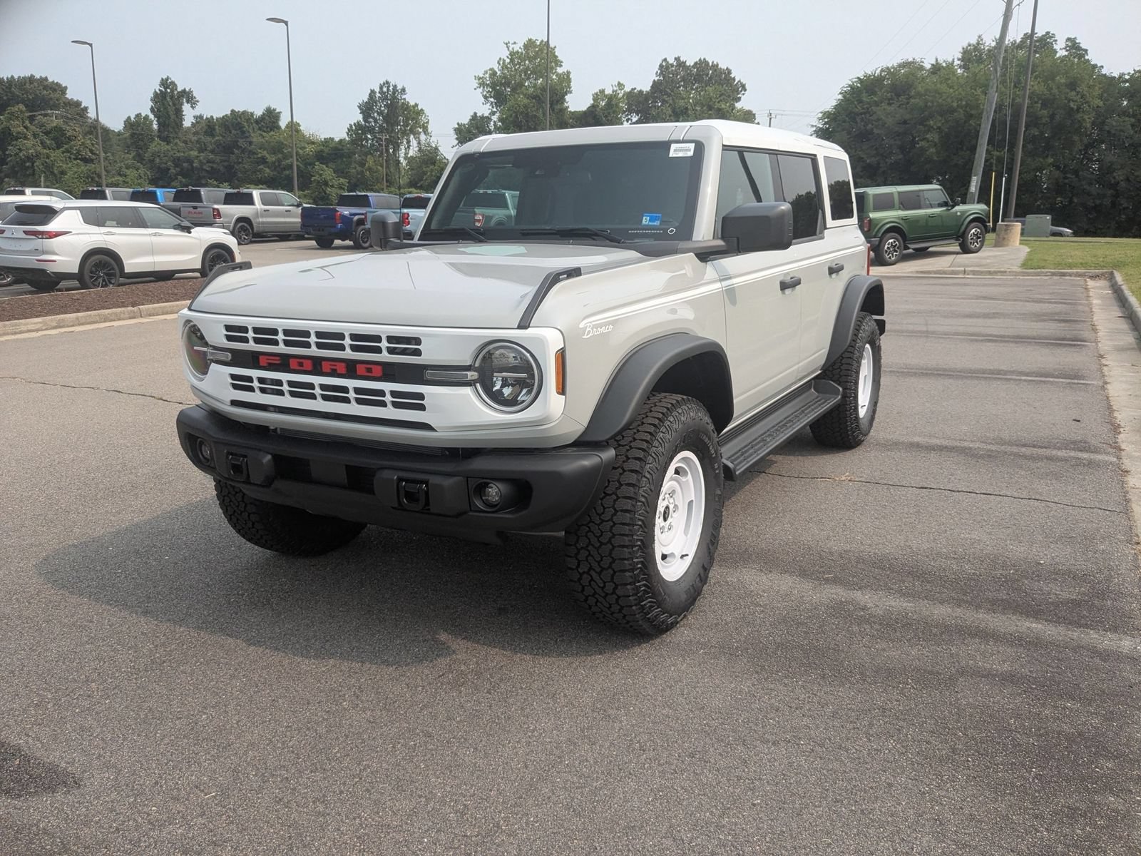 New 2026 Ford Bronco Heritage Edition AWD/4WD image 7