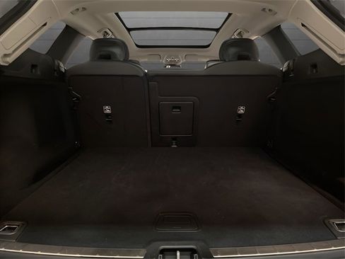 Used 2025 Volvo XC60 B5 Plus image 59