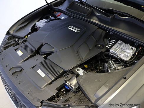 Used 2025 Audi Q8 Premium Plus image 40