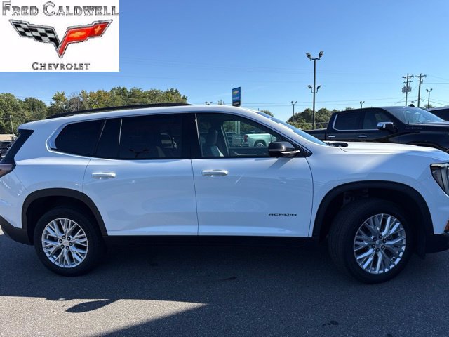 Used 2026 GMC Acadia Elevation w/ Elevation Premium Package FWD image 2