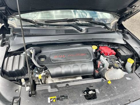 Used 2020 Jeep Compass Latitude image 28