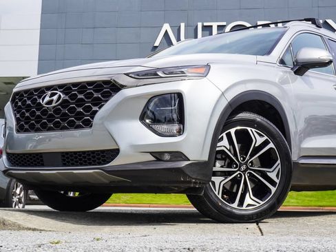 Used 2020 Hyundai Santa Fe Limited AWD/4WD image 2