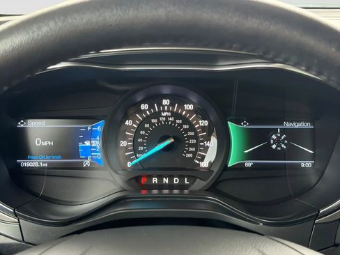 Used 2020 Ford Fusion SEL FWD image 31
