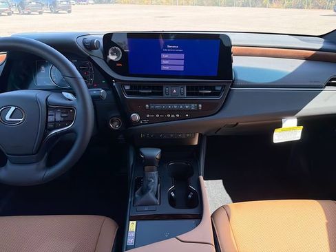 New 2025 Lexus ES 350 w/ Premium Package image 19